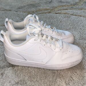 Kids Nike Court Borough Low 2